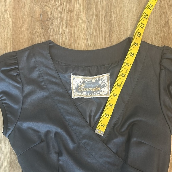 Emmelee women’s sleeveless pleated gray dress with black trim Size S - Picture 10 of 11